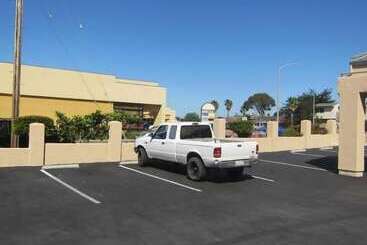 هتل Pacific Best Inn