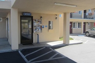 هتل Pacific Best Inn