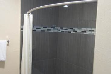 هتل Pacific Best Inn