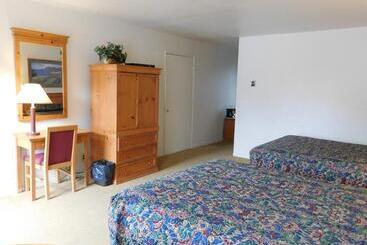 هتل Pacific Gardens Inn