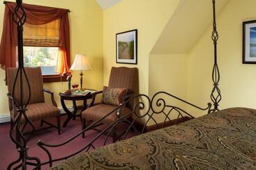 هتل Palmer House Inn