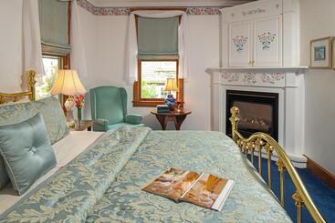 هتل Palmer House Inn