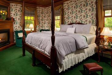 هتل Palmer House Inn