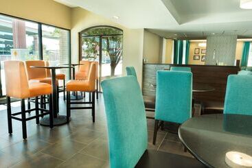 בית מלון כפרי Pear Tree Inn San Antonio Airport