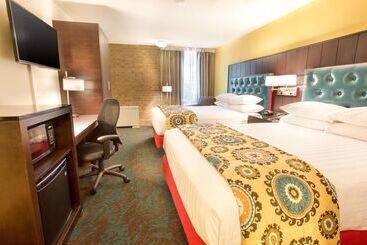 בית מלון כפרי Pear Tree Inn San Antonio Airport