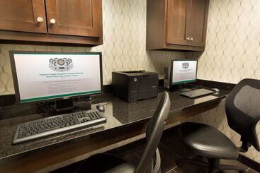 בית מלון כפרי Pear Tree Inn San Antonio Airport