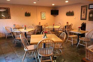 هتل Pepper Tree Inn Tahoe City