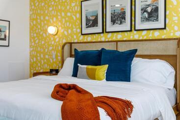 هتل Quail Park Lodge