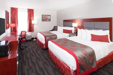 هتل Ramada Plaza By Wyndham Chicago North Shore