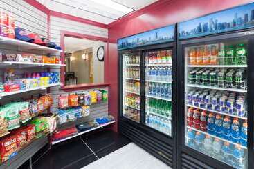 هتل Ramada Plaza By Wyndham Chicago North Shore
