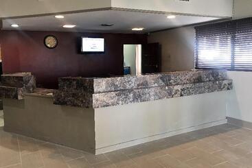 هتل Red Roof Inn & Suites San Angelo
