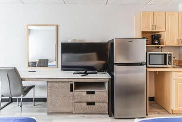 هتل Home 1 Suites Extended Stay   Kissimmee