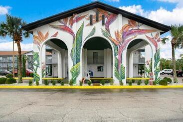 هتل Home 1 Suites Extended Stay   Kissimmee