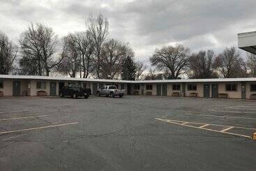 Paintbrush Motel