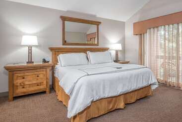 Park Plaza Resort, Ascend Hotel Collection