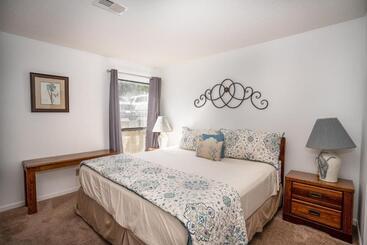 Pointe Royale Golf Resort