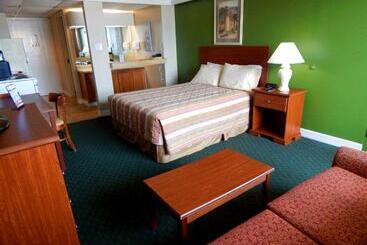 استراحتگاه Padre South Hotel On The Beach