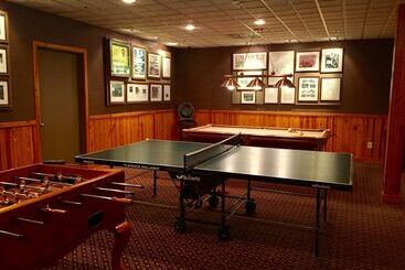 استراحتگاه Pine Needles Lodge & Golf Club