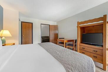 استراحتگاه Polynesian Hotel & Suites Wisconsin Dells/lake Delton