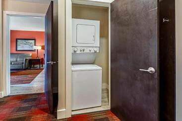 渡假胜地  Polynesian Hotel & Suites Wisconsin Dells/lake Delton