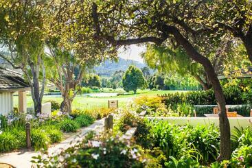 استراحتگاه The Quail Lodge