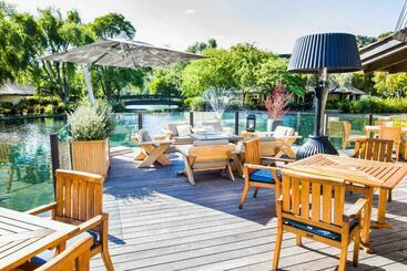 استراحتگاه The Quail Lodge