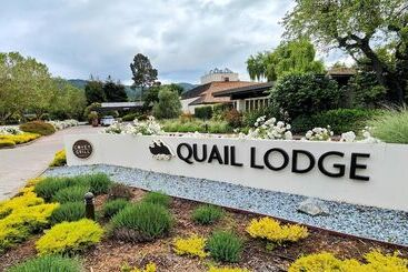 استراحتگاه The Quail Lodge