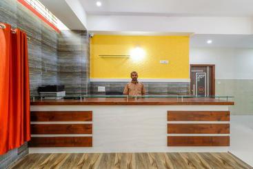 Hotel Oyo 62672 Rg Grand Highway