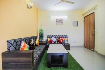 هتل Oyo 64195 Aryans Accommodations