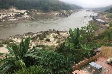 Mekong Backpackers Pakbeng