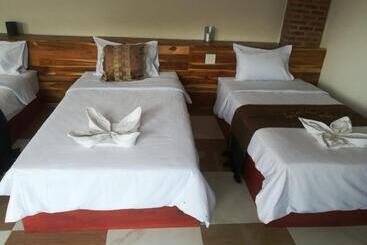 Mekong Backpackers Pakbeng