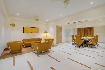 Red Fox By Lemon Tree Hotels, Vijayawada