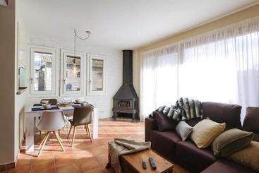 Apartamento Can Trona 1b Turismo Volcánico En La Garrotxa - Joanetes