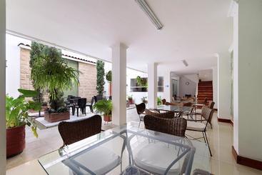 هتل Ayenda 1402 Roosevelt Spa