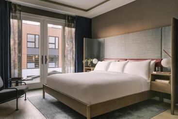 Hotel Sonder 907 Main