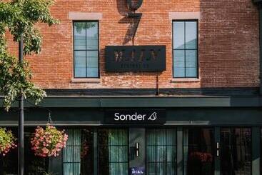 هتل Sonder 907 Main