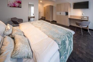 Rs Hotel   Smart & Modern Hotel Apartments
