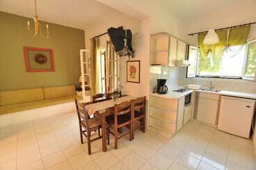 Elena Apartments Corfu