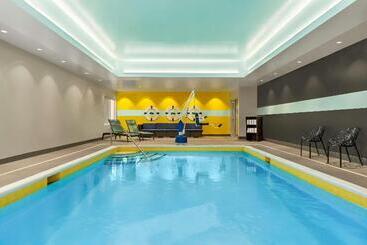هتل Tru By Hilton Albany Airport, Ny