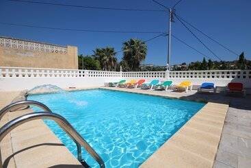 Only 100m To The Beach! Spacious Villa With Private Pool   12 People