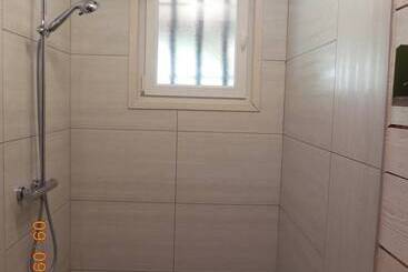 Пансион La Maison Bleue