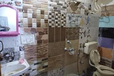 Pansiyon Professionals Pride Pg
