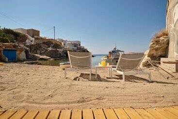 پانسیون The Elephant Goupa Beach