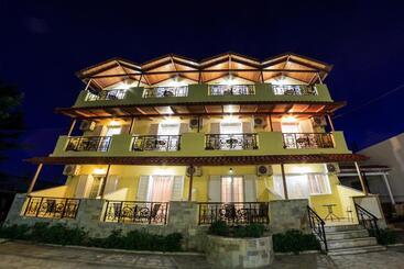 پانسیون Zante Bay Studios