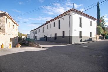 Spacious House With Garden In Sardon De Duero