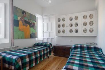Spacious House With Garden In Sardon De Duero