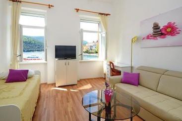 Comfort Apartment Rajan For 5 In Rabac