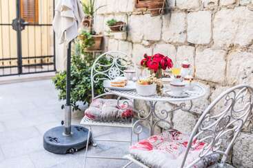 آپارتمانهای توریستها Emperor S Suites