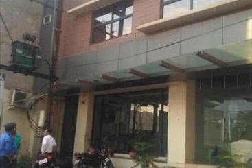 فندق Aarya Inn