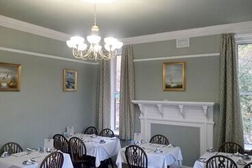 هتل Bleriots Belper House